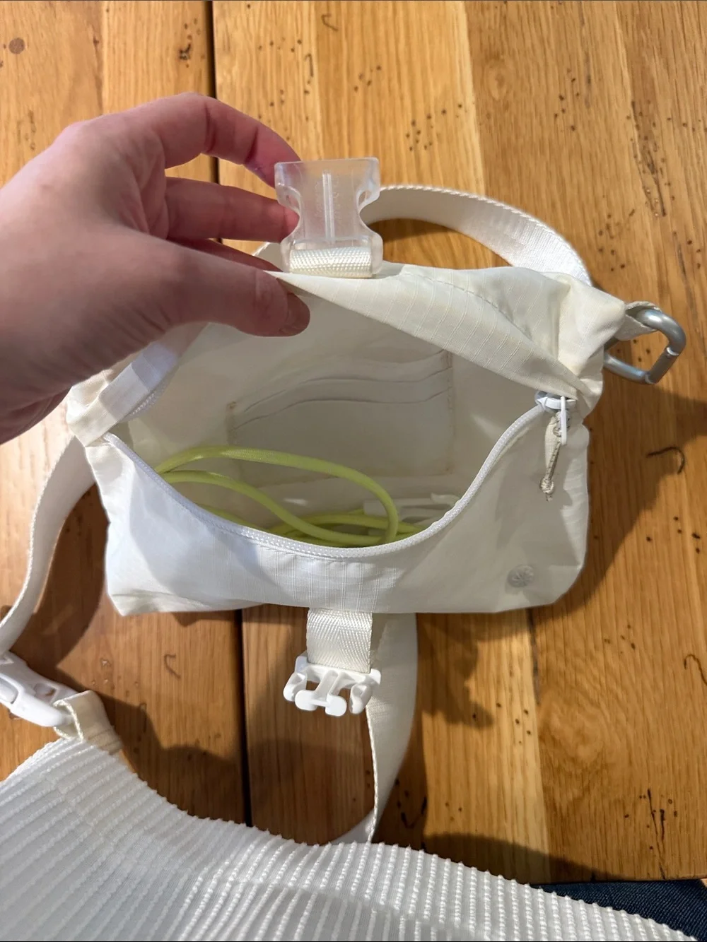 Athleta Crossbody Belt Bag - Picture 7 of 11